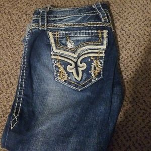 Rock revival capris